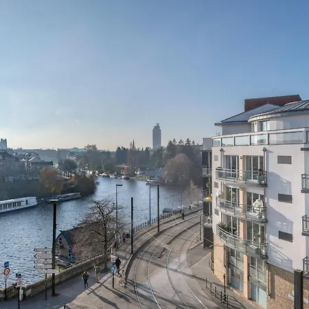 Avec Vue Sur L'erdre Pour 4 Personnes Appartamento