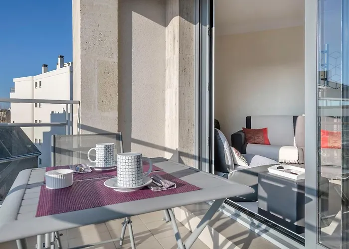 Avec Vue Sur L'erdre Pour 4 Personnes نانت